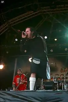Korn - Korn - Follow the leader (23).jpg